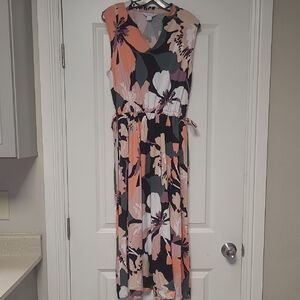 Sleeveless Floral Midi Dress in Peach Multi